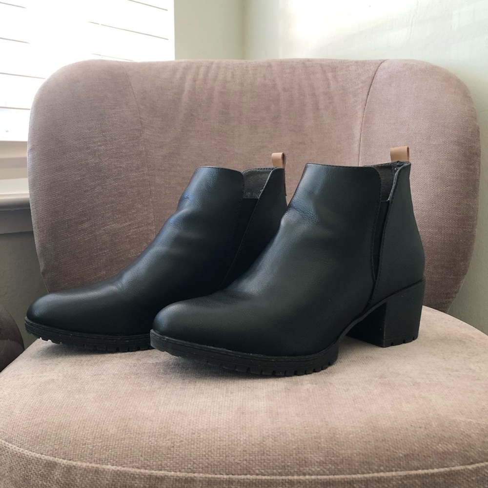 Dr. Scholls London Block Heel Bootie